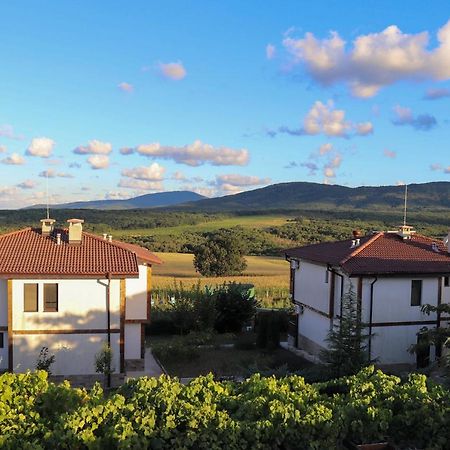 Bed and Breakfast Vis Velika Exterior foto