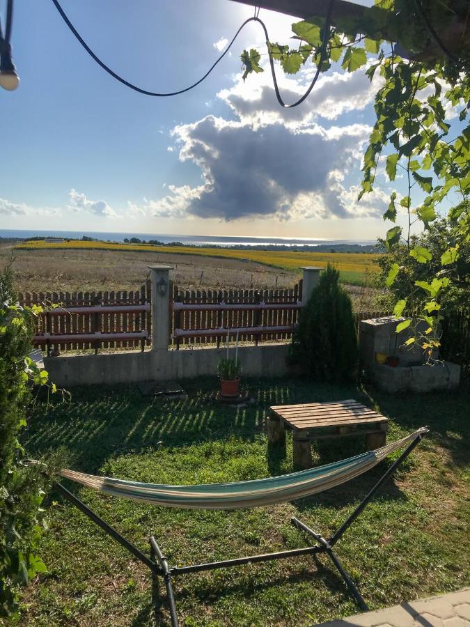 Bed and Breakfast Vis Velika Exterior foto