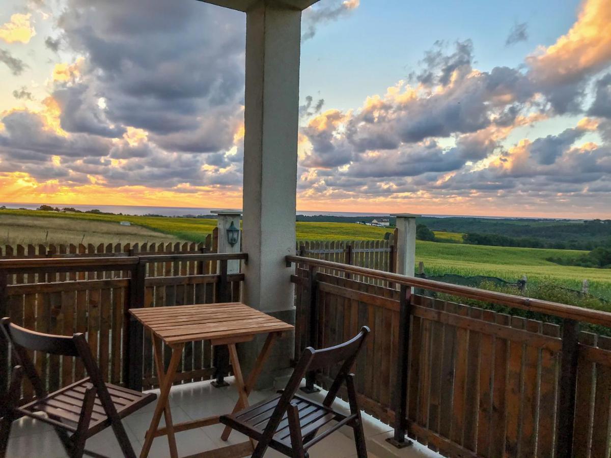 Bed and Breakfast Vis Velika Exterior foto