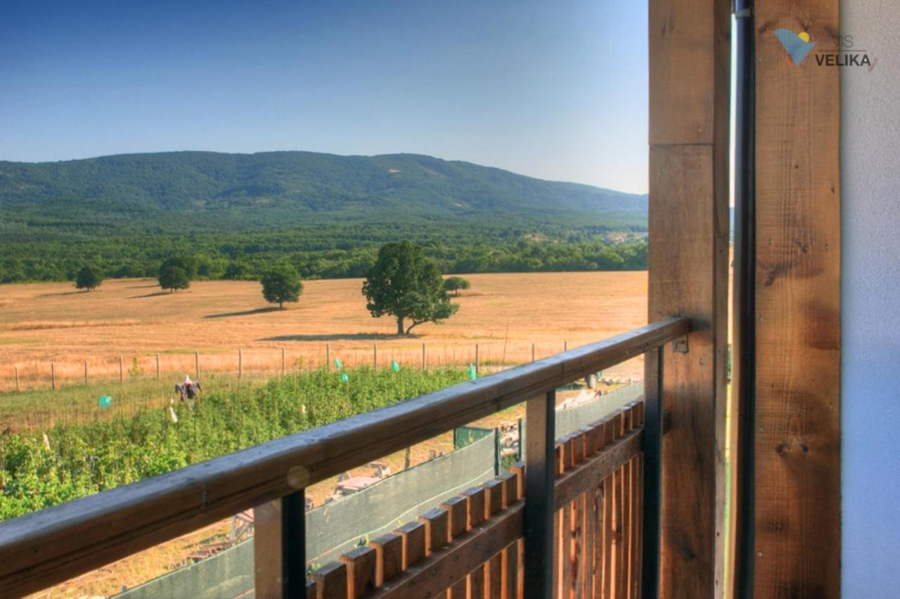 Bed and Breakfast Vis Velika Exterior foto